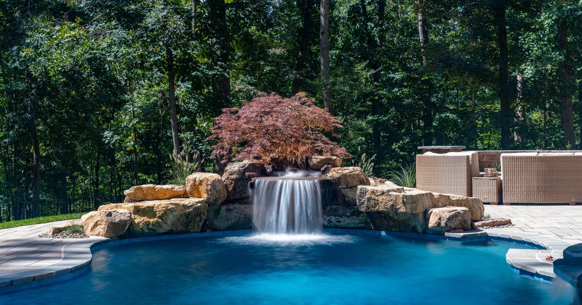Castor – Fallston, MD | Aquatic Artists